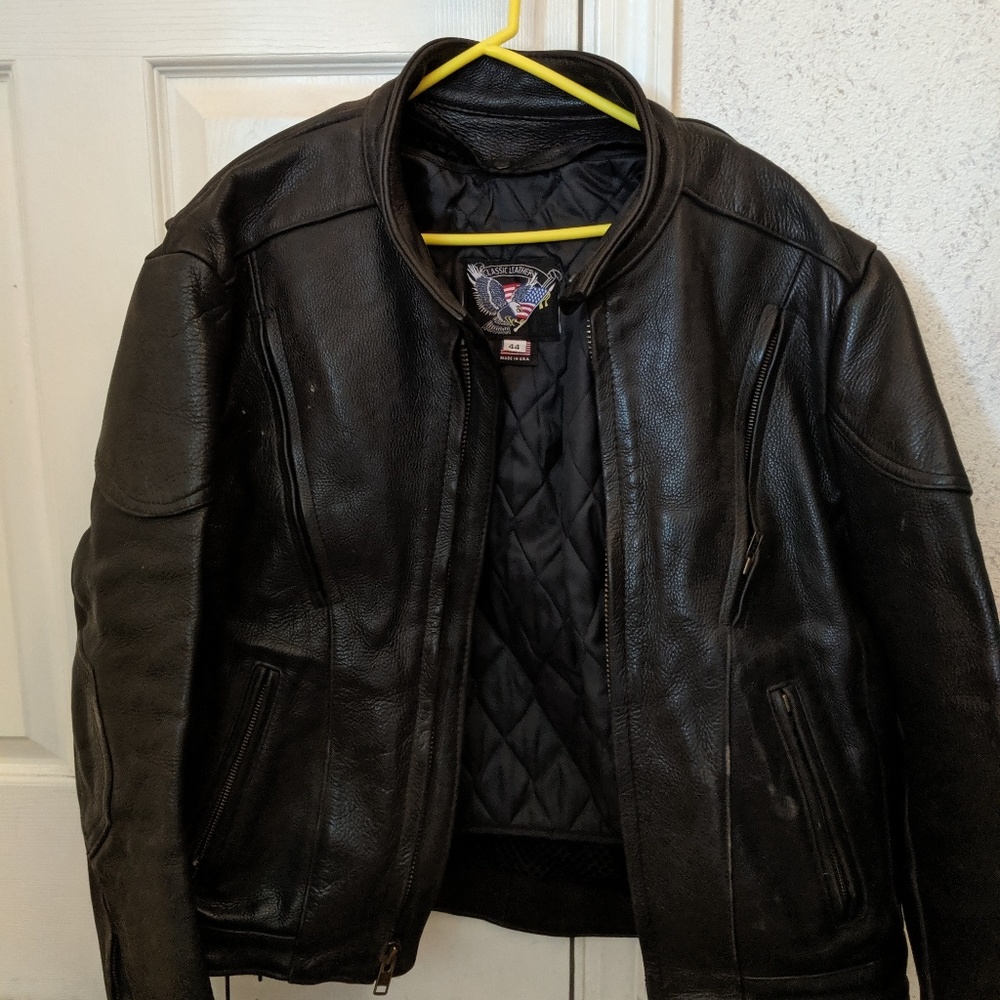 Heavy weight motorcycle leather jacket with liner